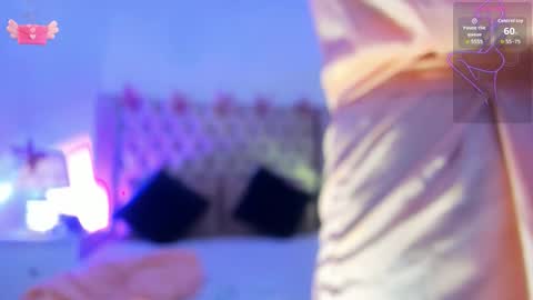 Candie  online show from March 27, 2026, 12:05 pm