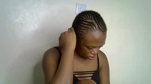 candiemaya online show from April 1, 2026, 6:36 am