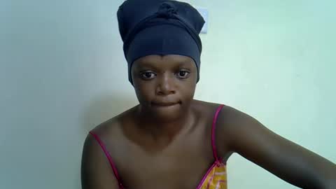 candiemaya online show from April 18, 2026, 9:46 am