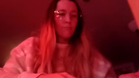 Candi online show from November 9, 2025, 6:23 am