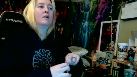 Candi online show from June 28, 2026, 9:54 pm