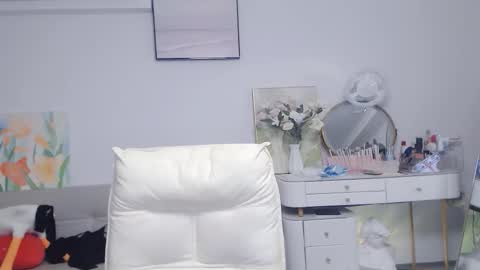 candy8998 online show from September 23, 2025, 9:18 pm