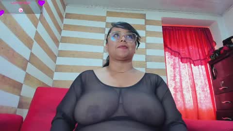 Candy  Brown online show from February 17, 2025, 3:53 pm