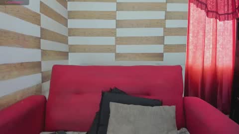 Candy  Brown online show from February 27, 2025, 12:34 pm