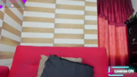 Candy  Brown online show from September 10, 2025, 12:38 pm