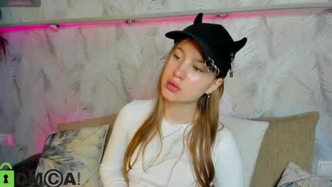 Candy online show from September 27, 2025, 4:17 am