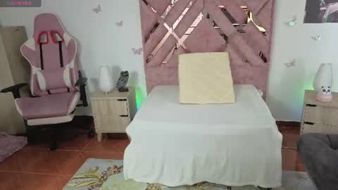 Snapshot of candy_chloe02 chatting on June 22, 2026, 5:26 am Im ChloeJoin The Fan Club online show from June 22, 2026, 5:26 am