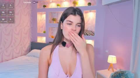 Flora online show from December 5, 2025, 7:17 am