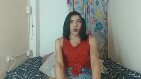 candy_hot_trans online show from January 24, 2025, 5:53 pm