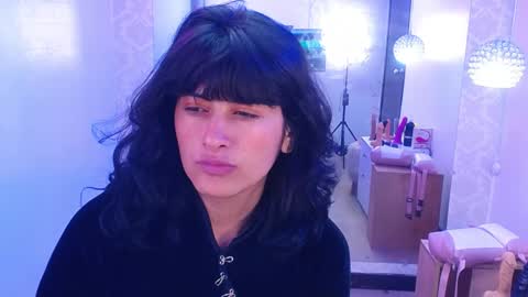 Candy online show from January 11, 2025, 8:43 pm