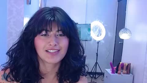 Candy online show from February 13, 2025, 5:33 pm