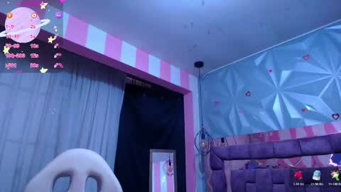 Ania online show from March 8, 2026, 11:14 am