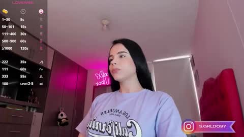 Snapshot of candy_sharpay chatting on September 29, 2025, 3:39 pm Ana online show from September 29, 2025, 3:39 pm