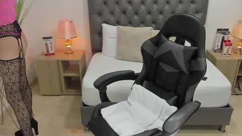 CANDY online show from January 29, 2025, 7:22 pm