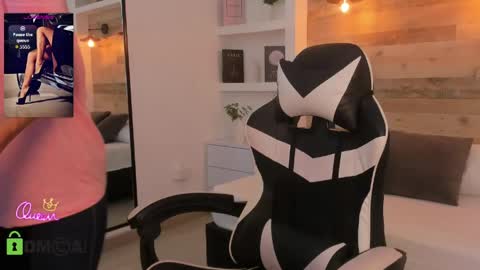 CANDY online show from April 18, 2026, 7:51 pm