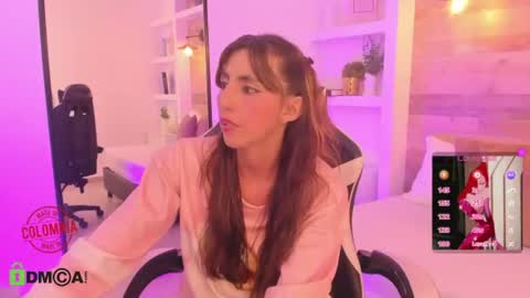 Snapshot of candy_summer28_ chatting on July 18, 2026, 7:39 pm CANDY online show from July 18, 2026, 7:39 pm
