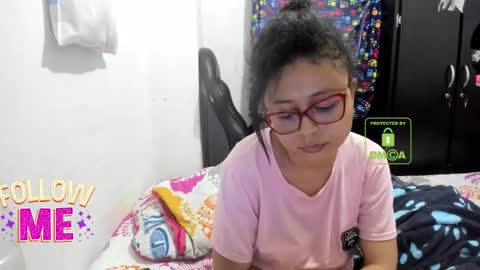 candy_val online show from November 19, 2025, 6:13 am