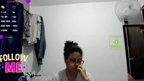 candy_val online show from May 6, 2026, 5:57 am