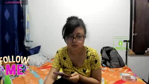 candy_val online show from May 16, 2026, 6:32 am