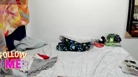 candy_val online show from May 23, 2026, 7:24 am