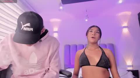 Snapshot of candyandmarilyn chatting on September 20, 2025, 8:54 pm and MarilynHot online show from September 20, 2025, 8:54 pm