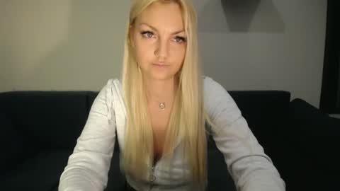 candycathc online show from March 5, 2025, 9:26 pm