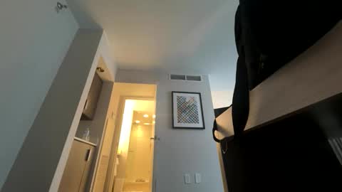 candyclaws05 online show from April 3, 2026, 1:31 pm