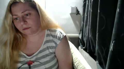 Laura online show from February 4, 2025, 7:11 pm