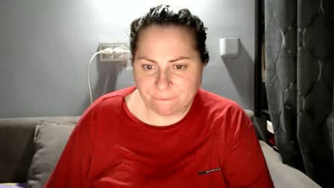 Laura online show from September 22, 2025, 6:43 pm