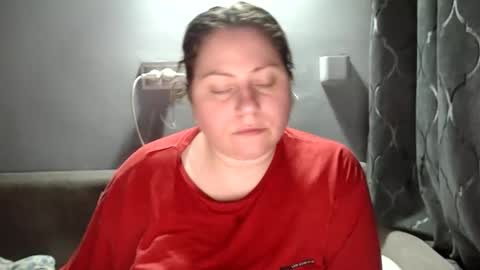 Laura online show from December 18, 2025, 6:25 pm