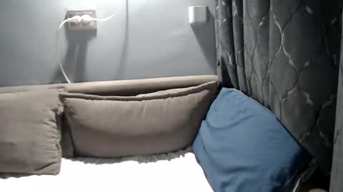 Laura online show from April 17, 2026, 9:18 pm