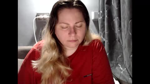 Laura online show from June 5, 2026, 7:30 pm