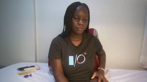 candycurly_ online show from March 5, 2025, 11:49 am