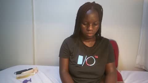 candycurly_ online show from March 5, 2025, 2:56 pm