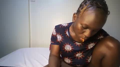 candycurly_ online show from November 16, 2025, 1:17 pm