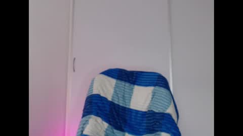 Sara online show from October 4, 2025, 8:40 pm