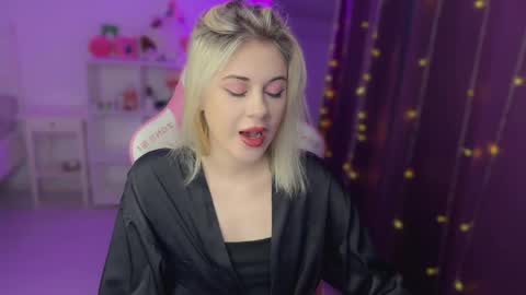 You can call me HH online show from December 21, 2025, 6:04 pm