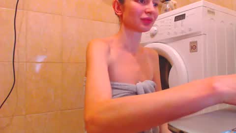 CANDYJESx online show from December 12, 2024, 4:21 pm