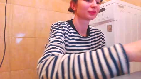 CANDYJESx online show from February 12, 2025, 7:45 pm