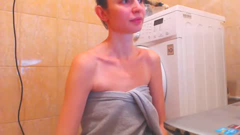 CANDYJESx online show from February 24, 2025, 1:53 pm