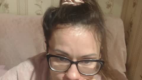 say meow and send tip  online show from February 21, 2026, 1:01 pm