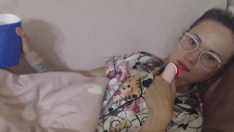 say meow and send tip  online show from July 25, 2026, 8:50 pm