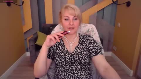 CandyLons online show from April 30, 2026, 6:53 am