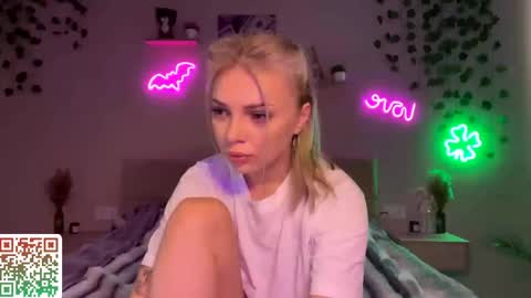 Snapshot of candyrass chatting on May 10, 2026, 6:18 am Candy online show from May 10, 2026, 6:18 am