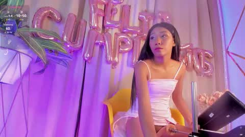 Candy online show from September 14, 2025, 8:52 pm