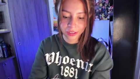 Camilla online show from February 18, 2025, 3:54 pm