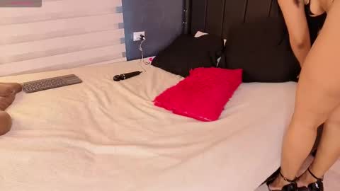 candyy_love1 online show from October 3, 2025, 2:03 pm