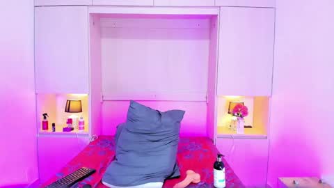  Dulce Maria  online show from March 4, 2025, 2:17 am