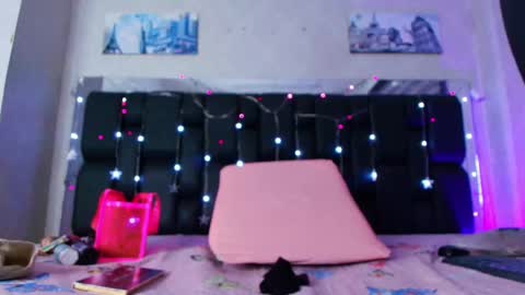 Aura  online show from March 10, 2025, 11:53 am