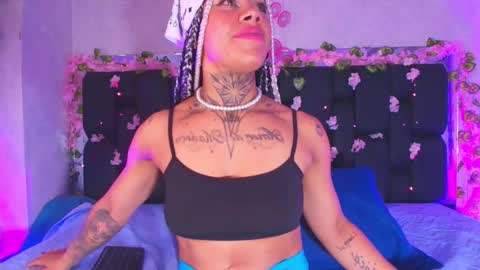 Aura  online show from September 11, 2025, 11:54 am